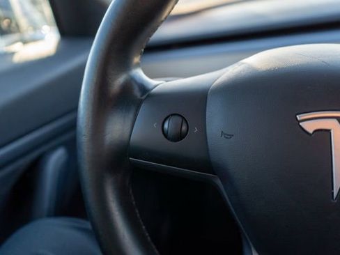 Used 2019 Tesla Model 3 Long Range image 14