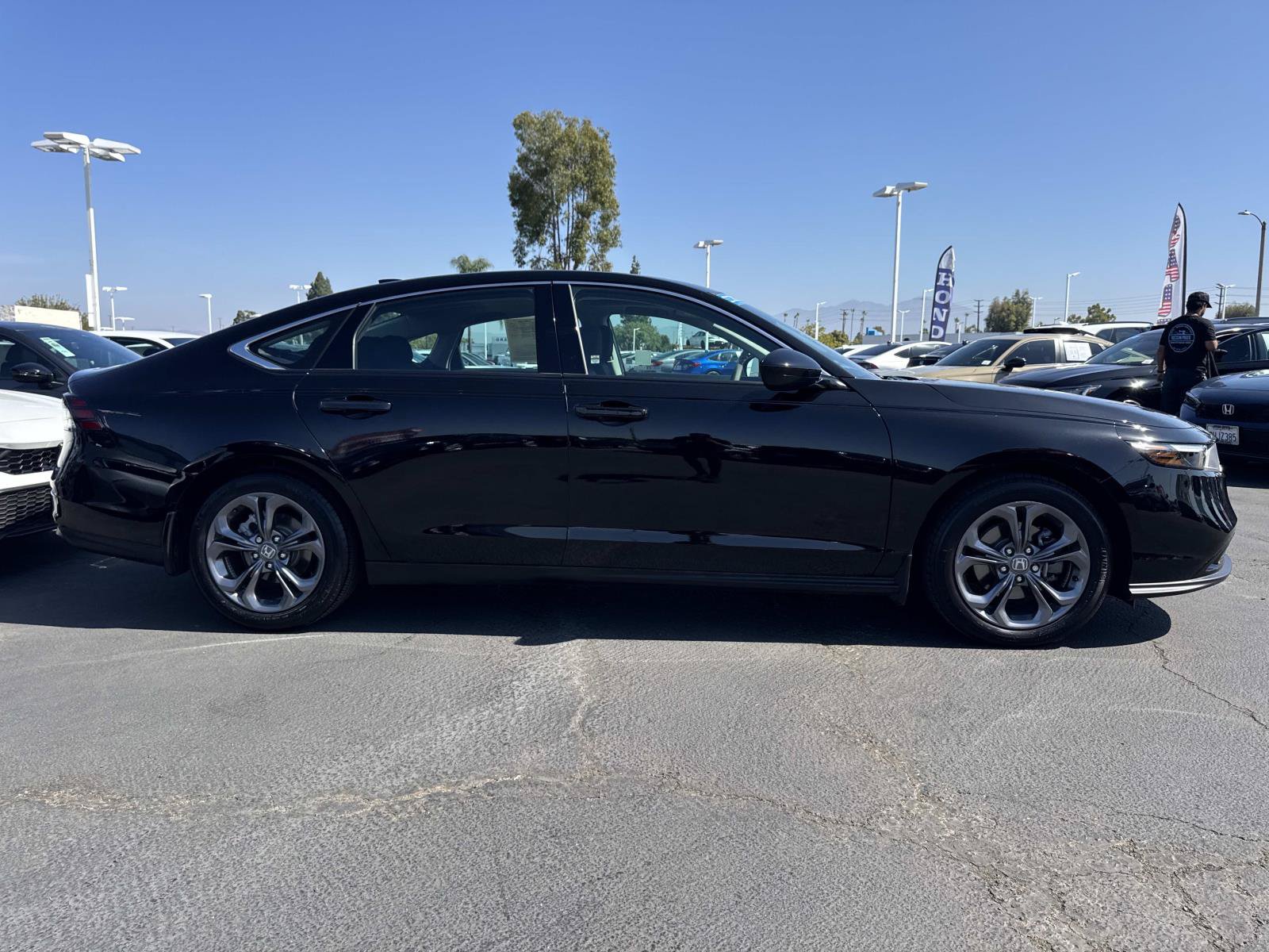 Certified 2023 Honda Accord EX image 6