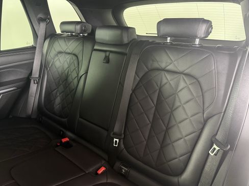 Certified 2025 BMW X5 xDrive40i w/ Executive Package image 16