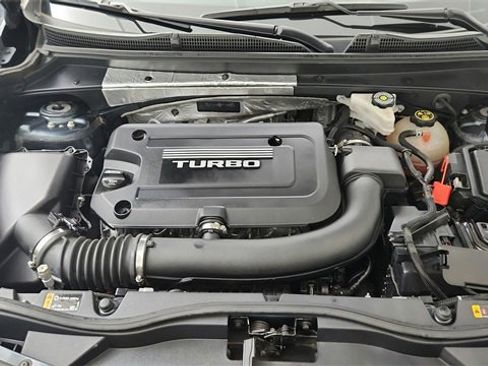 Used 2019 Cadillac XT4 Sport w/ Cold Weather Package image 22