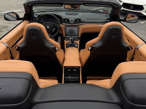 Used 2018 Maserati GranTurismo Sport image 13
