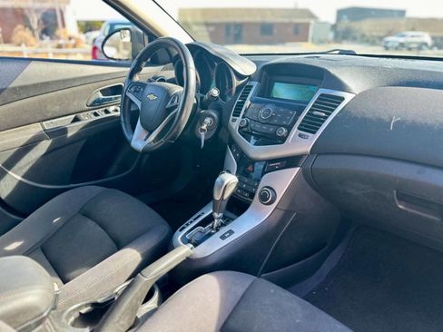 Used 2013 Chevrolet Cruze LT image 20