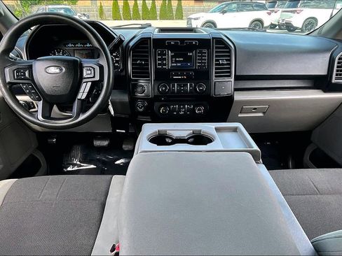 Used 2016 Ford F150 XL w/ Equipment Group 101A Mid AWD/4WD image 18