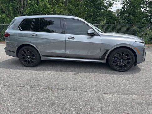 Used 2024 BMW X7 xDrive40i w/ M Sport Package AWD/4WD image 12
