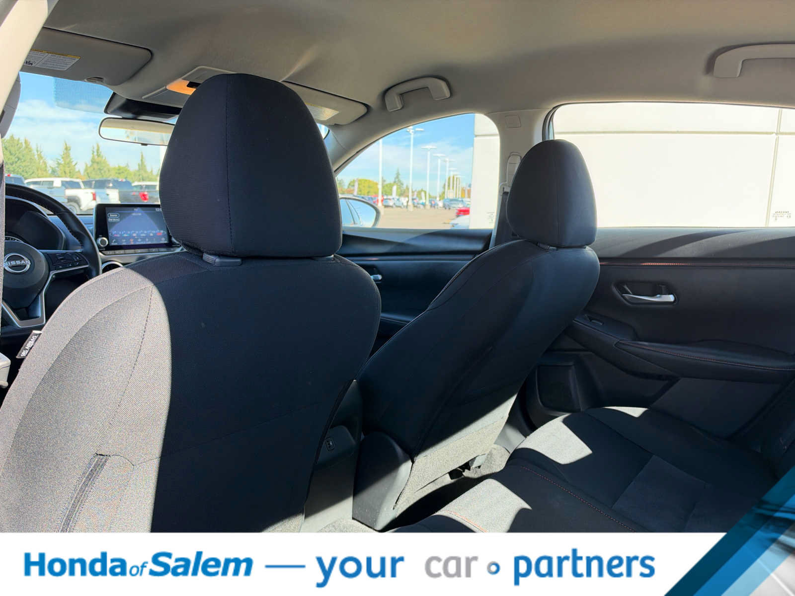 Used 2025 Nissan Sentra SR FWD image 12