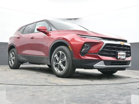 Used 2025 Chevrolet Blazer LT image 45
