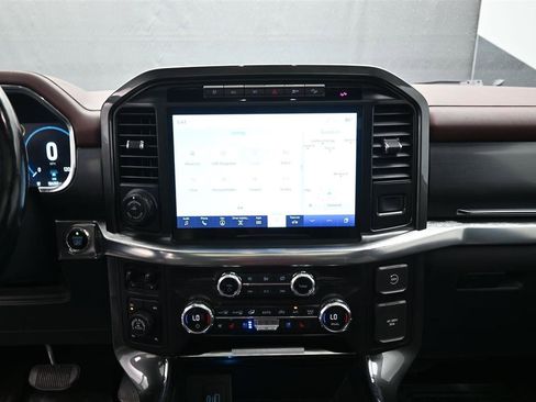 Used 2021 Ford F150 Lariat w/ Equipment Group 502A High AWD/4WD image 13