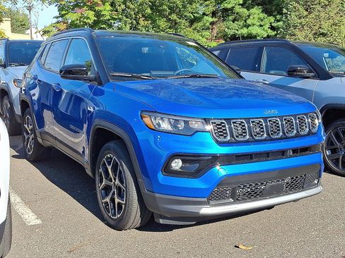 New 2026 Jeep Compass Limited image 3