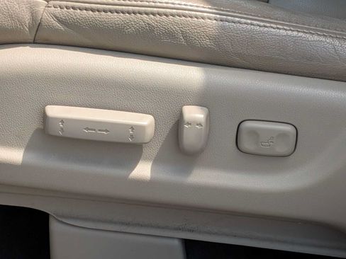 Used 2014 Honda CR-V EX-L image 16