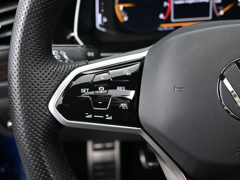 Used 2024 Volkswagen Jetta GLI Autobahn image 19