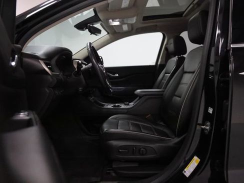 Used 2021 GMC Acadia Denali w/ Denali Ultimate Package image 15