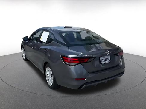 Used 2025 Nissan Sentra S FWD image 11