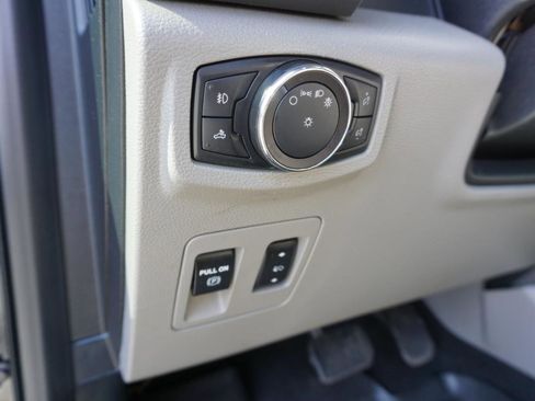 Used 2018 Ford F150 XLT w/ Equipment Group 302A Luxury AWD/4WD image 15