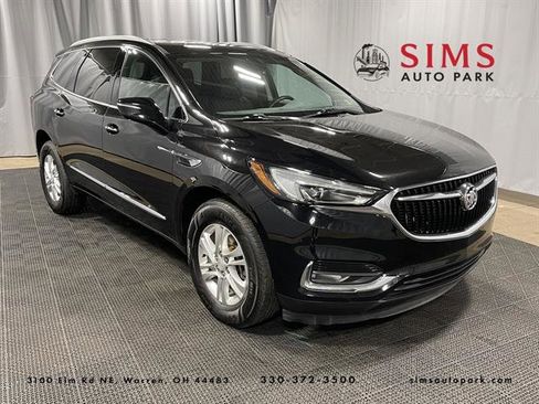 Used 2018 Buick Enclave Essence image 1