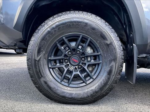 Used 2020 Toyota Tacoma TRD Pro AWD/4WD image 8