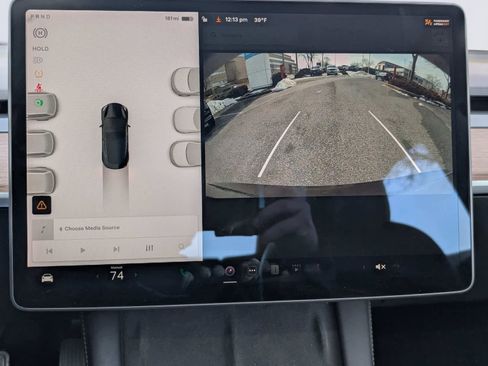Used 2022 Tesla Model 3 image 28