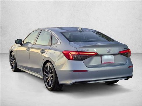 Used 2023 Honda Civic Touring image 8