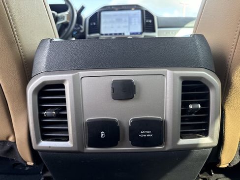 Used 2022 Ford F250 Lariat w/ Chrome Package AWD/4WD image 18