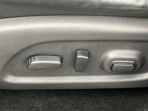 Used 2017 Nissan Pathfinder Platinum w/ Cargo Package image 12