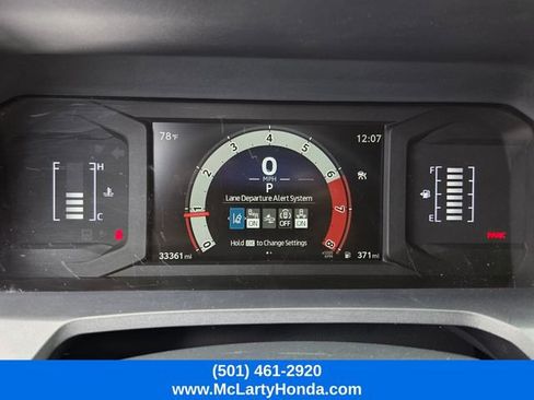 Used 2025 Toyota 4Runner SR5 AWD/4WD image 31
