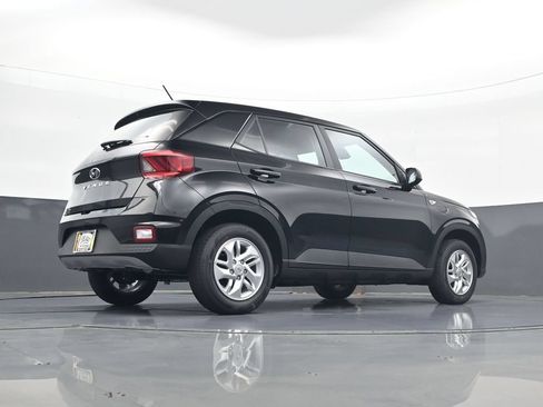 New 2026 Hyundai Venue SE FWD image 25