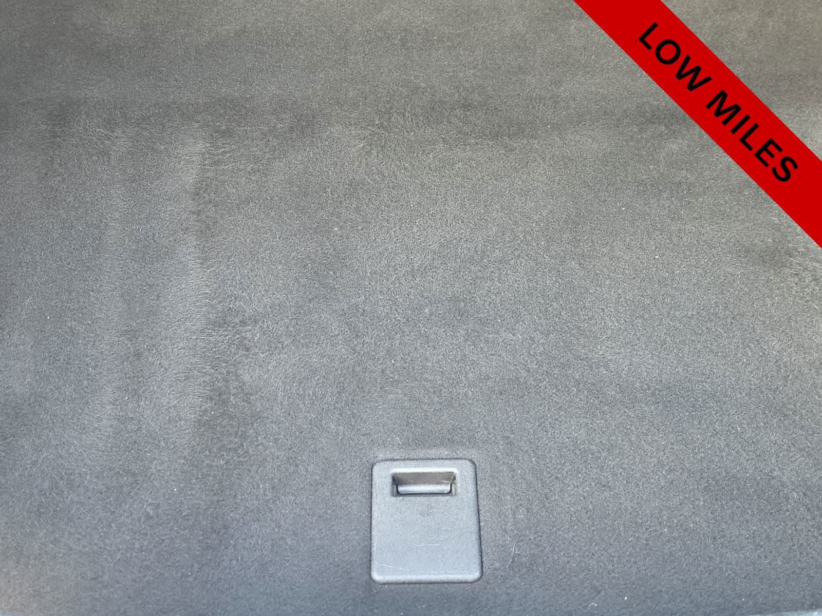 Used 2015 Mercedes-Benz C 300 4MATIC Sedan image 23
