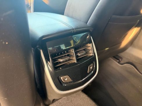 Used 2017 Cadillac XTS Luxury image 13