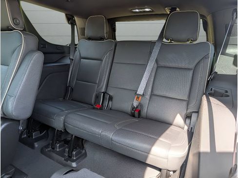 Used 2024 Chevrolet Tahoe Premier RWD image 31