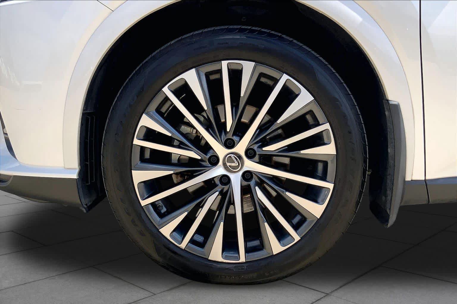 Used 2023 Lexus RX 350 Premium Plus w/ Accessory Package (K3) FWD image 11