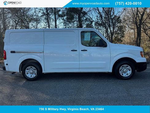 Used 2019 Nissan NV 1500 SV image 1