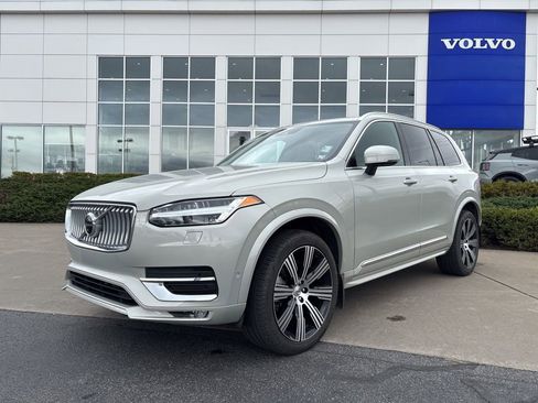 Used 2021 Volvo XC90 T6 Inscription w/ Advanced Package image 42