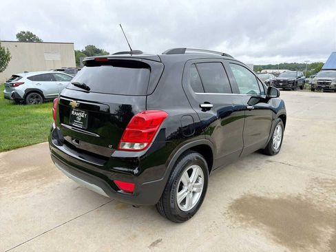 Used 2019 Chevrolet Trax LT w/ LT Convenience Package FWD image 6