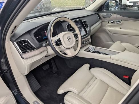 Used 2023 Volvo XC90 B6 Ultimate w/ Protection Package Premier AWD/4WD image 12