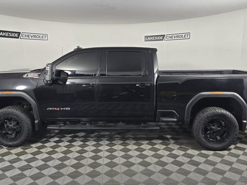 Used 2020 GMC Sierra 2500 AT4 w/ AT4 Premium Package image 3