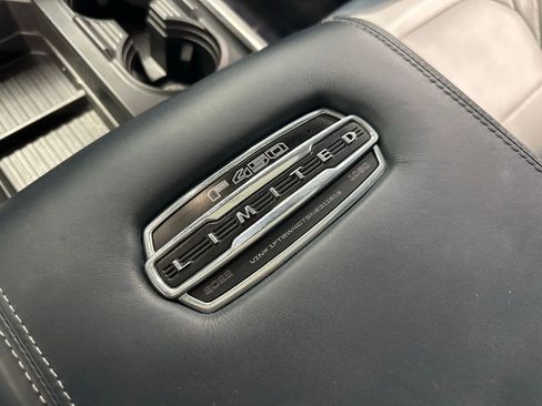 Used 2022 Ford F450 Limited w/ FX4 Off-Road Package image 32