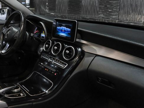 Used 2015 Mercedes-Benz C 300 Sedan image 22
