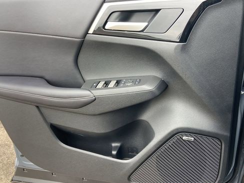 New 2026 Mitsubishi Outlander SE FWD image 18