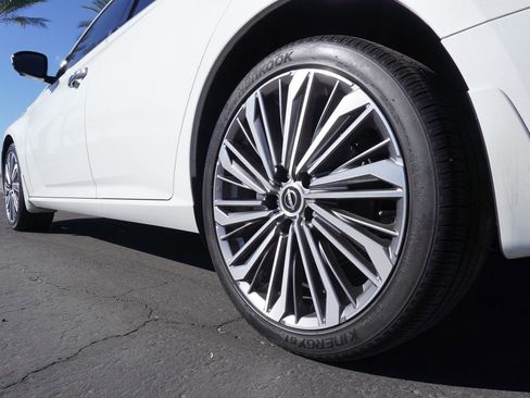 Certified 2023 Nissan Altima 2.5 SL image 6