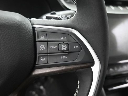 New 2026 Jeep Grand Cherokee L 4WD image 33