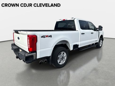 Used 2025 Ford F250 XLT image 4