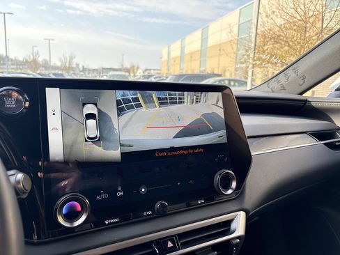 Used 2024 Lexus RX 350 Premium w/ Convenience Package image 30