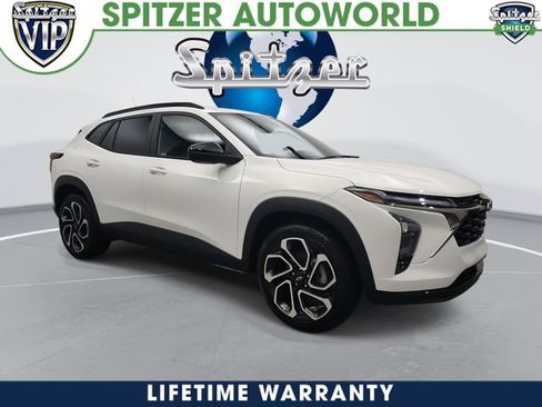 New 2026 Chevrolet Trax RS w/ Sunroof Package image 1