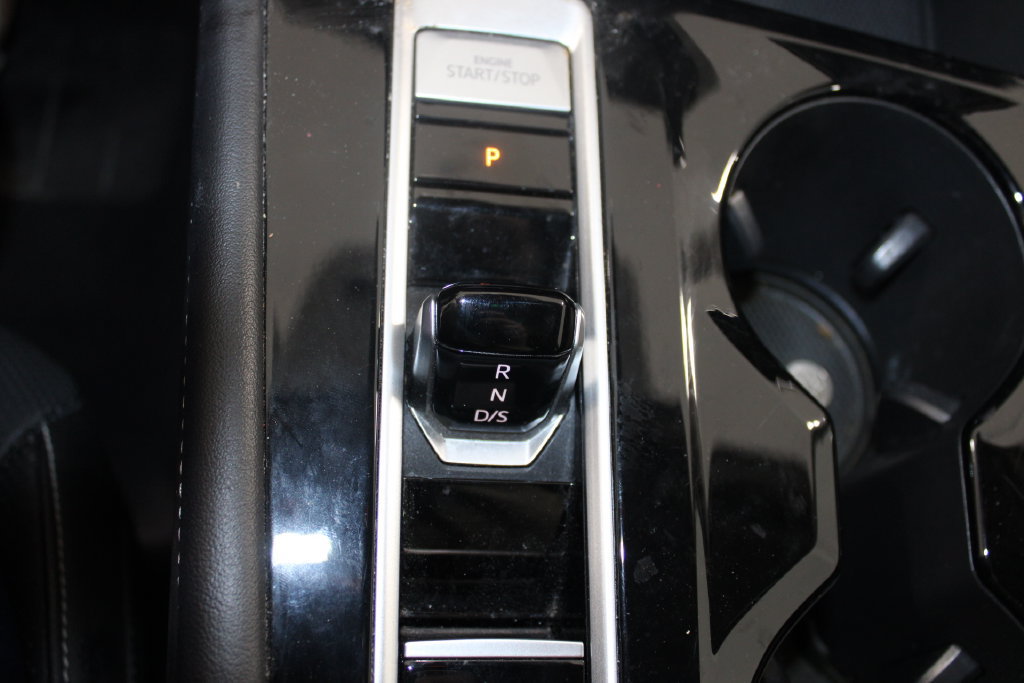 Used 2025 Volkswagen Atlas SE AWD/4WD image 29