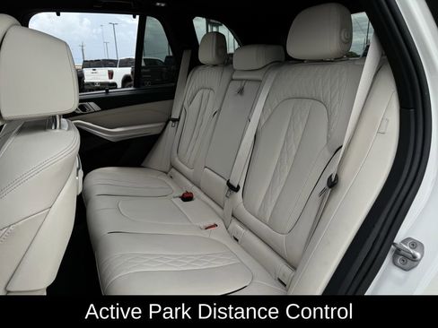 Used 2024 BMW X5 xDrive40i w/ Executive Package AWD/4WD image 31