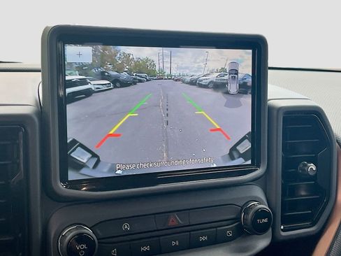 Used 2023 Ford Bronco Sport Outer Banks w/ Tech Package AWD/4WD image 13