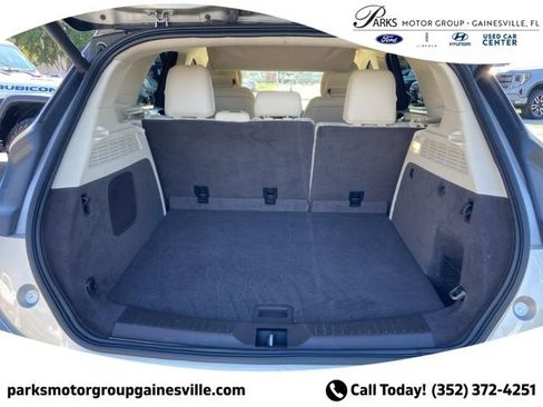 Used 2015 Lincoln MKC FWD w/ Equipment Group 102A Reserve image 11