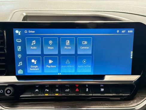 Used 2023 Chevrolet Silverado 1500 LTZ w/ Technology Package AWD/4WD image 13