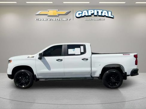 Used 2026 Chevrolet Silverado 1500 LT Trail Boss w/ LPO, Dark Essentials Package AWD/4WD image 2