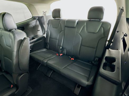 Used 2025 Kia Telluride S image 30