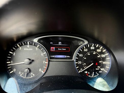 Used 2017 Nissan Altima 2.5 SR w/ Midnight Edition Package FWD image 41
